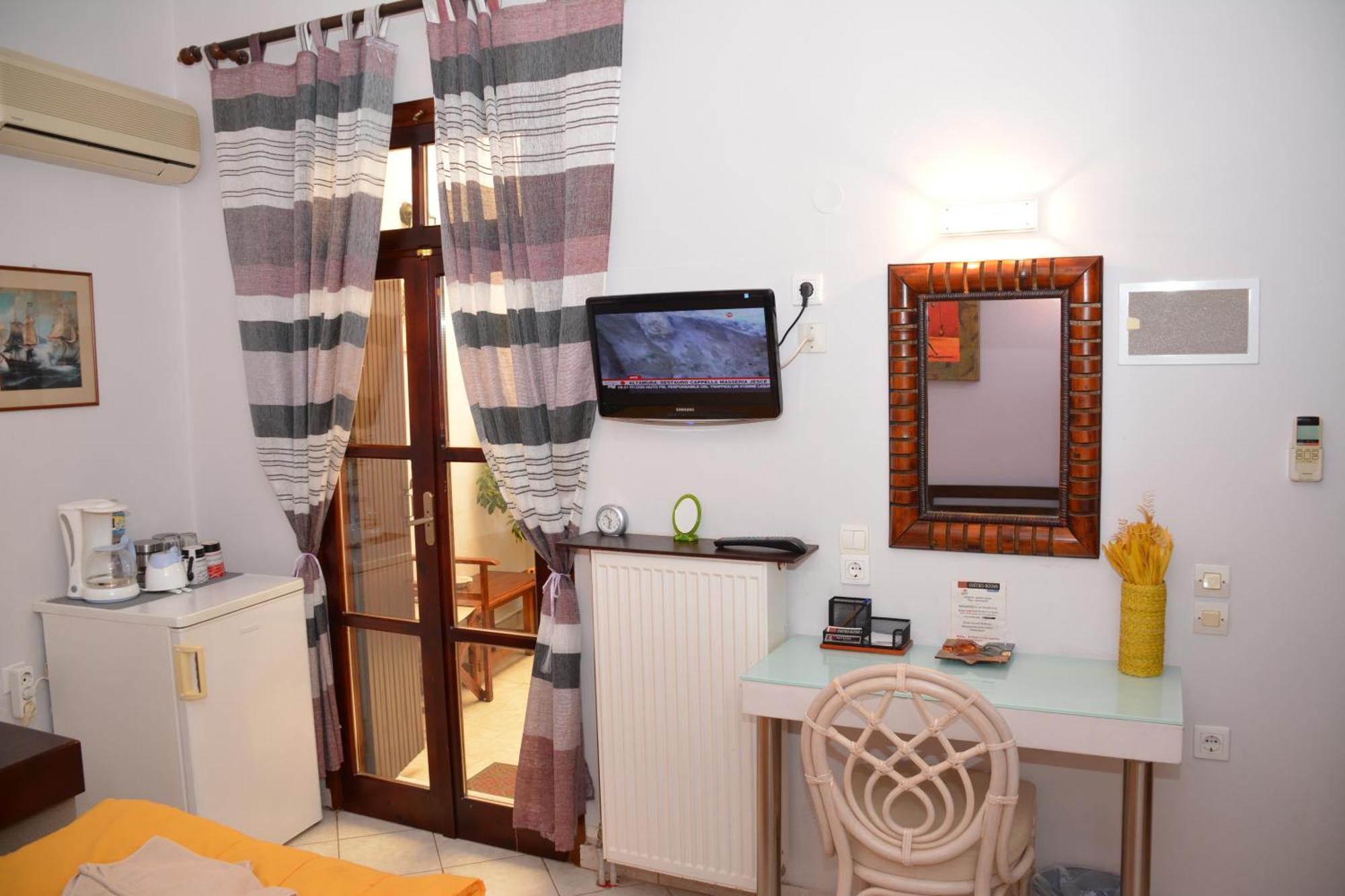 Enetiko Rooms Chania  Bagian luar foto