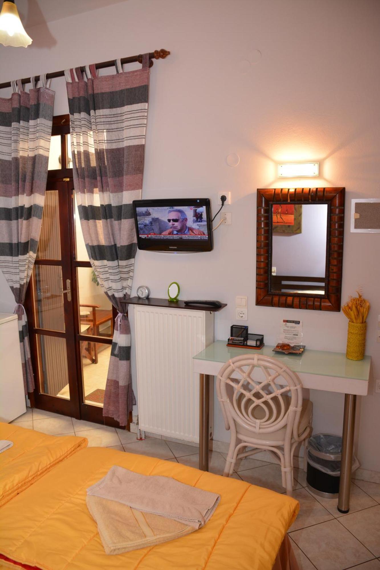 Enetiko Rooms Chania  Bagian luar foto
